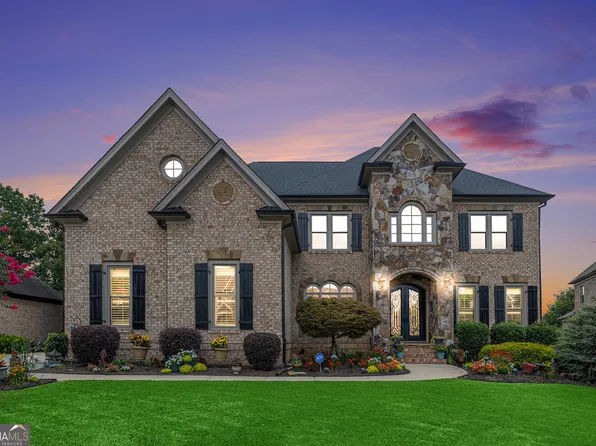 2088 Skybrooke Ct, Hoschton, GA 30548
