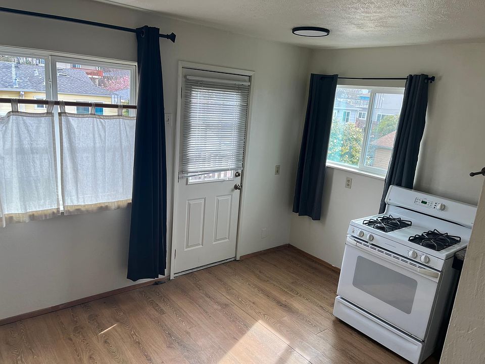 Door to private upper deck