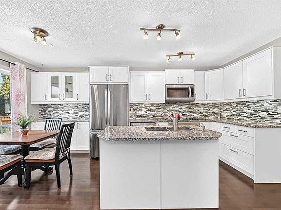 4th image of 14 Douglasview Cir SE