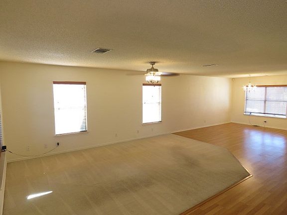 2nd image of 1221 Porterfield Dr