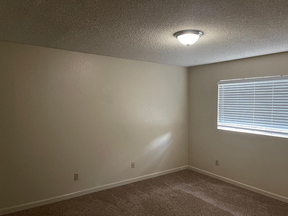 1st image of 995 W Perkins St Unit 2