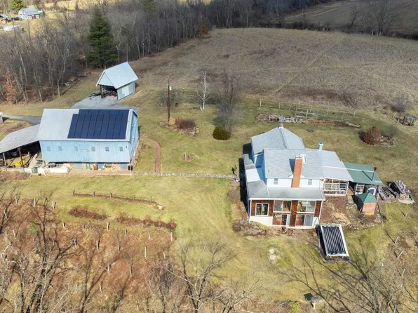 510 Locust Point Rd, York, PA 17406
