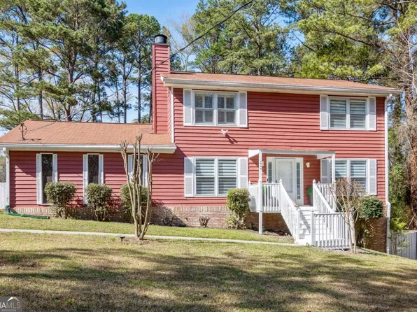 3044 Periwinkle Dr, Snellville, GA 30078