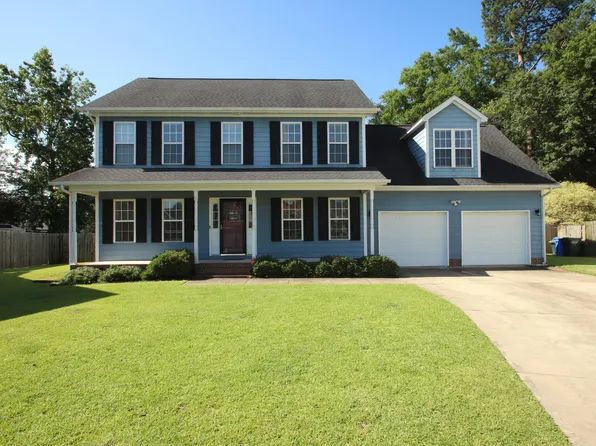 3823 Little John Ct, Fayetteville, NC 28306