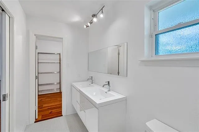 539 Barbara Pl — Photo 16