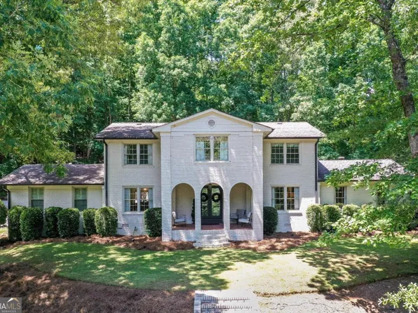 1016 Dixon Dr, Gainesville, GA 30501