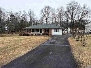 164 Arcadia Cir, Arab, AL 35016