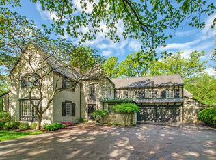 1041 Brittany Rd, Highland Park, IL 60035