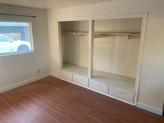 4th image of 173 N Villa Ave