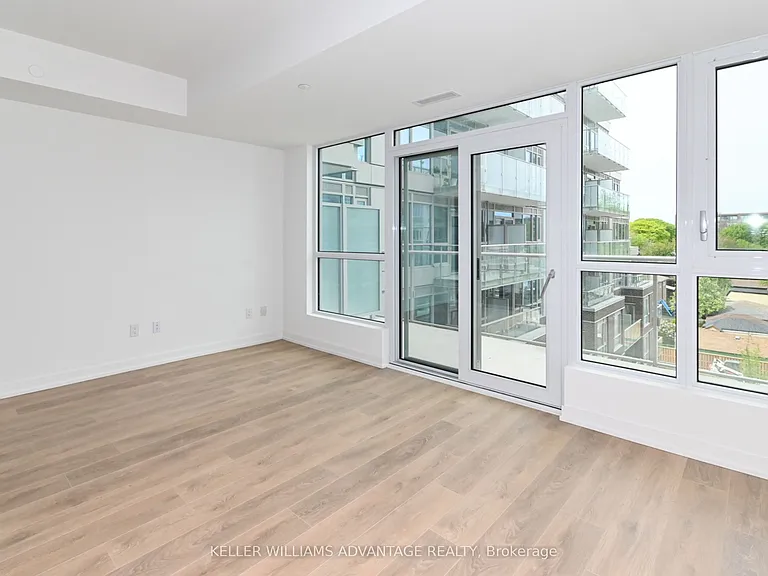 150 Logan Ave #520 — Photo 16