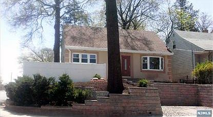 1st image of 142 Bergen Ave