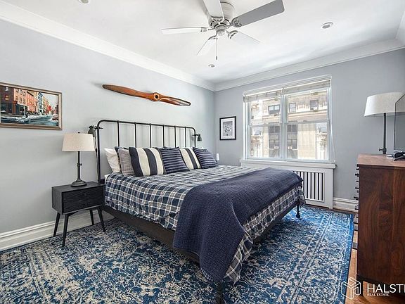 5th image of 300 W 72nd St APT 2C