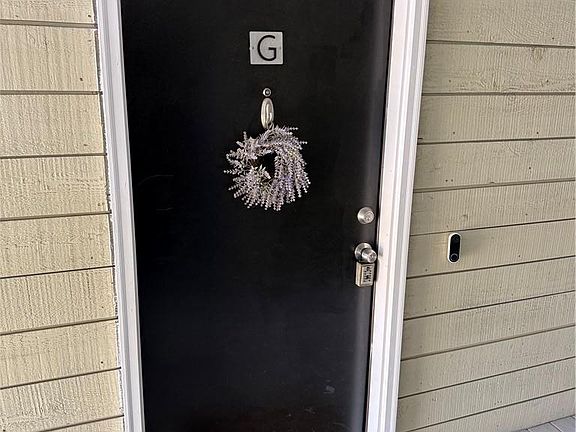 5th image of 1380 Hunters Rd APT G
