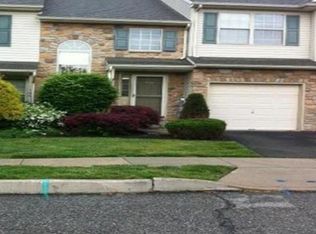 1507 Duke Ct, Royersford, PA 19468