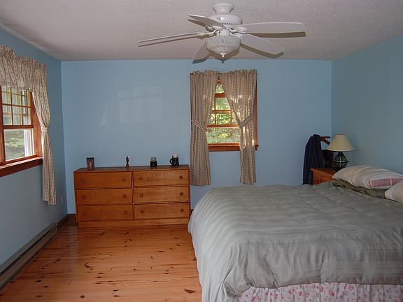bedroom 1 with king size bed
