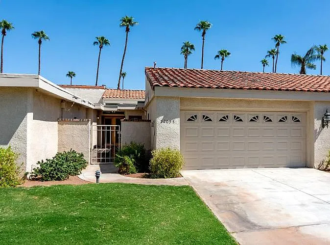 72035 Desert Air Dr — Photo 24