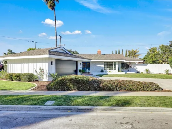 2046 Calvert Ave, Costa Mesa, CA 92626