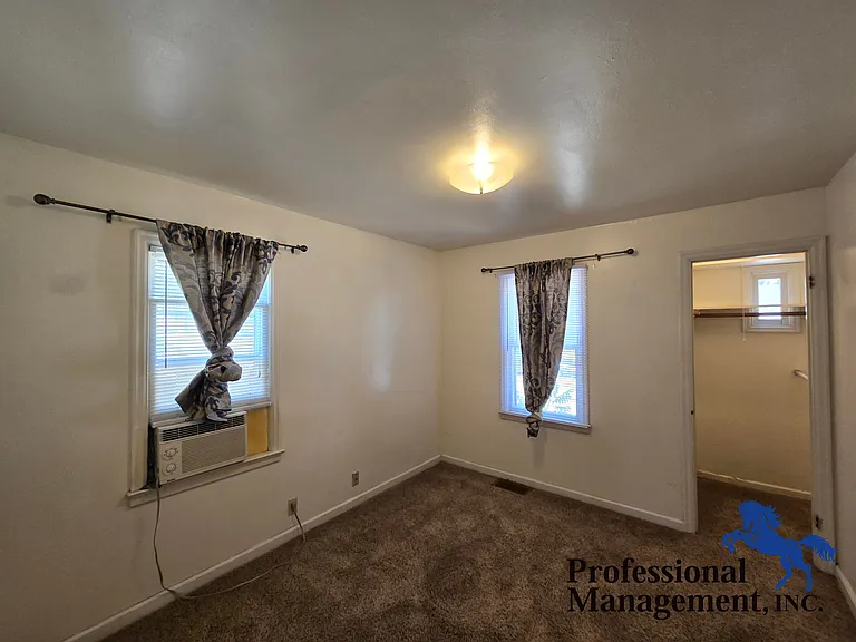 1034 N 24th St #1 — Photo 5