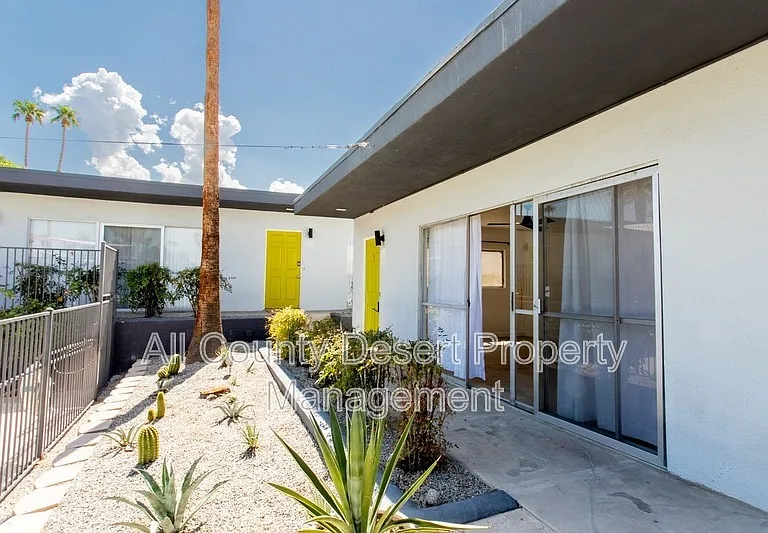 46075 Ocotillo Dr #4 — Photo 2
