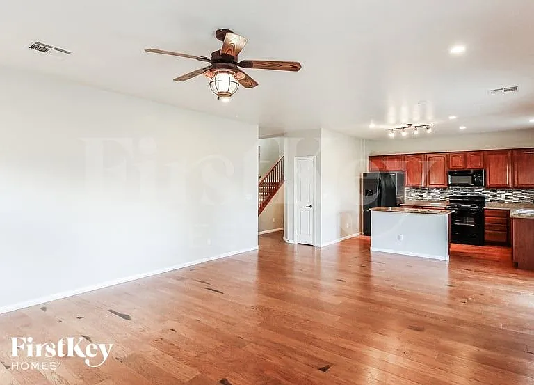 3404 Catherine Mermet Ave — Photo 5