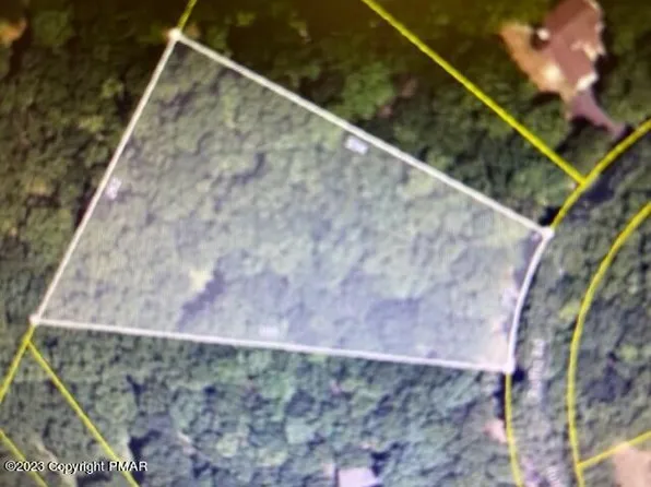 Ruffed Grouse Rd, Bushkill, PA 18324
