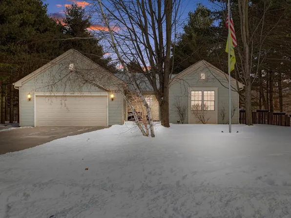 1434 American Eagle DRIVE, Slinger, WI 53086