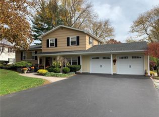 38 Archer Rd, Rochester, NY 14624