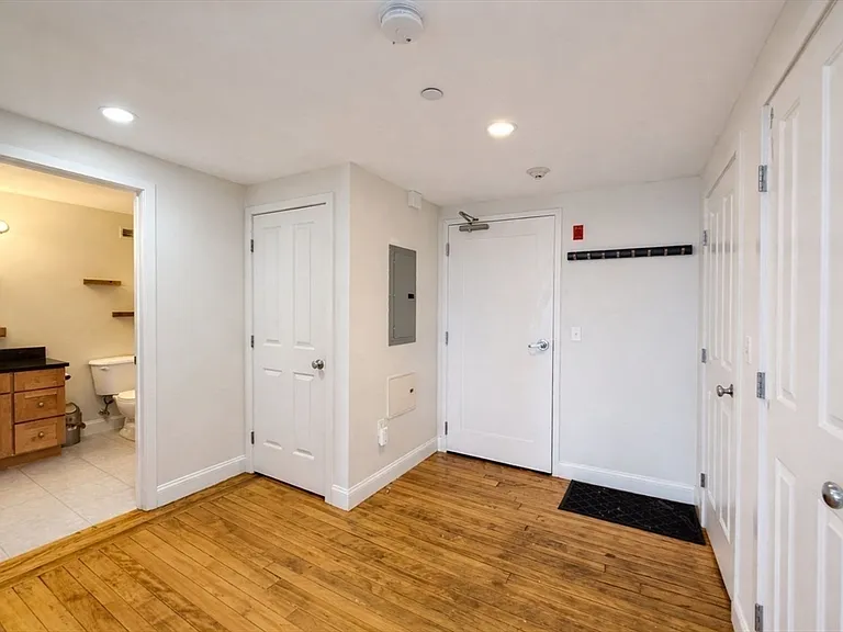 10 Kearney Sq #407 — Photo 8