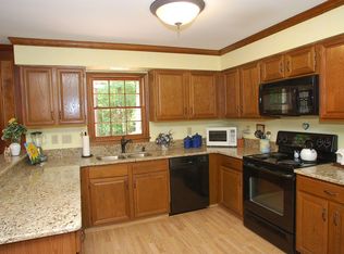 128 Cloister Dr, Peachtree City, GA 30269