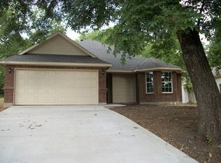 2411 Ross Ave, Fort Worth, TX 76164