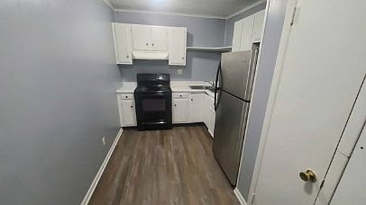 3rd image of 107 S Church St #5