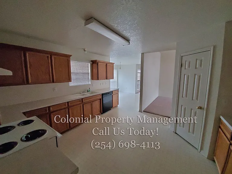 1905 McGinnis Ct — Photo 7
