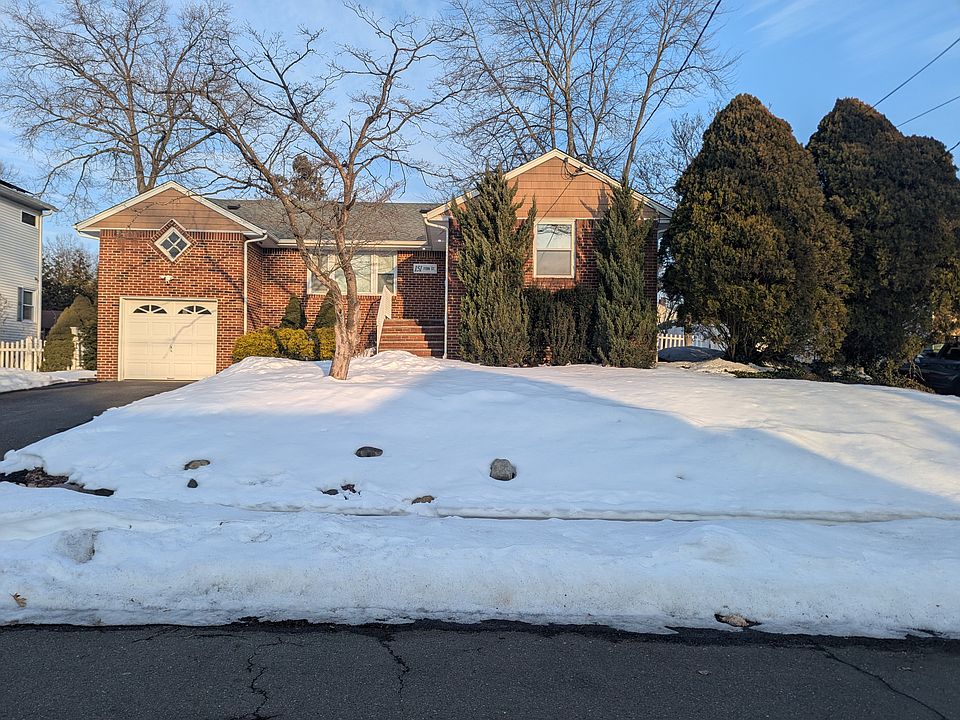 1st image of 151 Fern St
