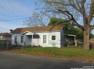 201 Dry Hollow Rd, La Vernia, TX 78121