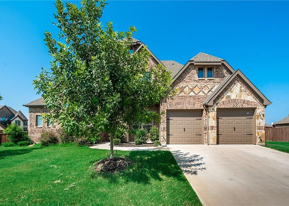 1st image of 1001 Newington Cir