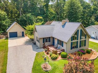 91 W Center St, Sanford, MI 48657