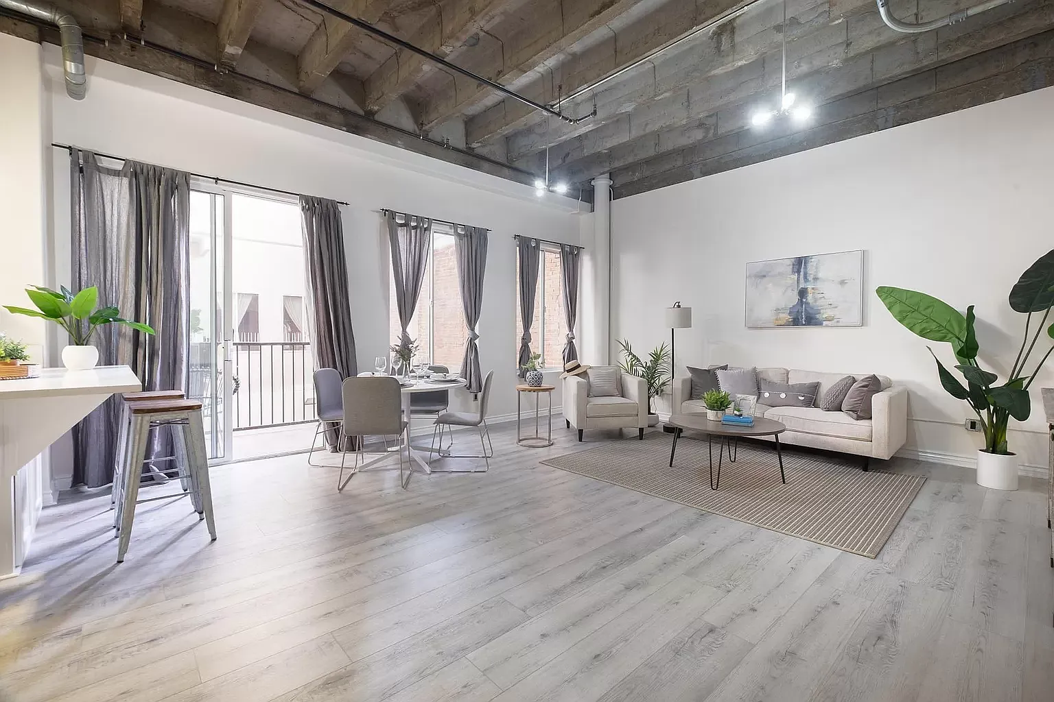 1 bed, 800 sqft, $1,895 — Photo 1