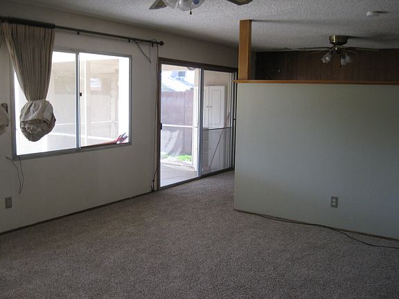 livingroom AZ room outside