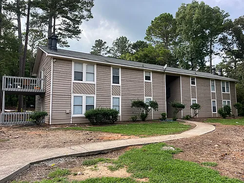 120 Pinehurst Ct #2 Photo 1