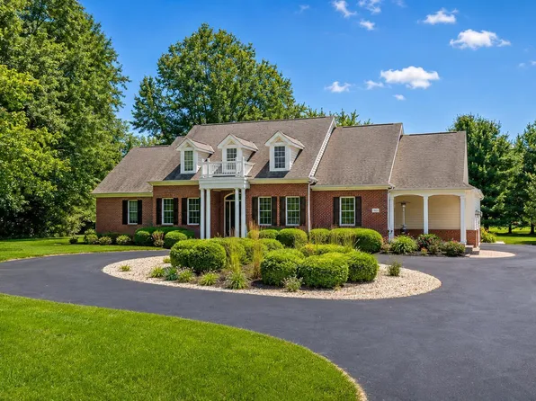 6824 Linda Ln, Sunbury, OH 43074