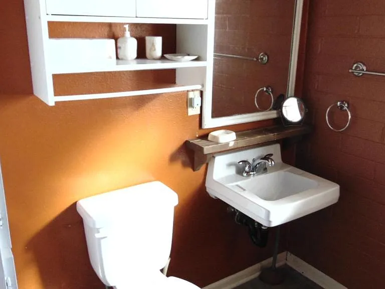 445 S Paseo Sarta #B — Photo 14