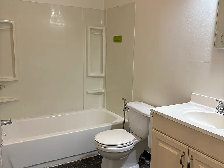 17 Sheffield Ave #1 — Photo 9