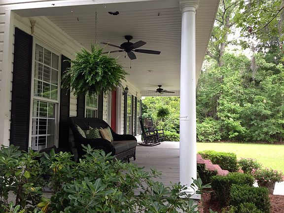 Relaxing front porch