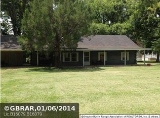 9739 Section Rd, Port Allen, LA 70767
