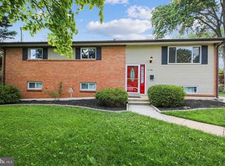 14108 Canterbury Ln, Rockville, MD 20853