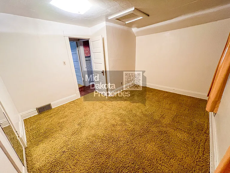 101 W Wisconsin St — Photo 15