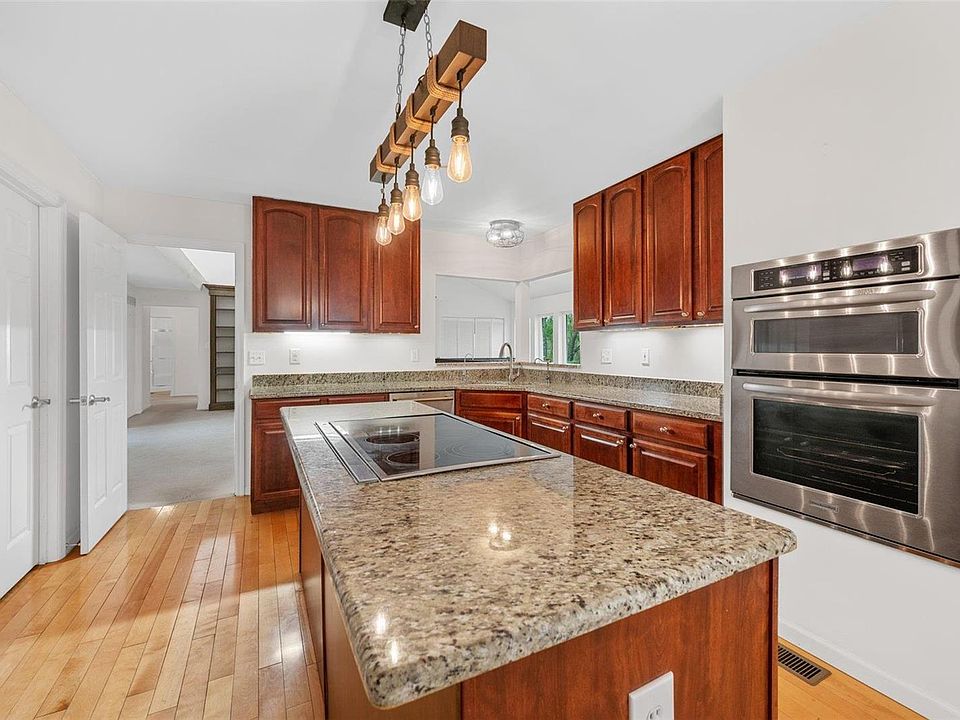 4002 Radcliffe Place Ct, Eureka, MO 63025 Zillow