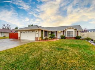 2572 Dewberry Dr, Redding, CA 96003