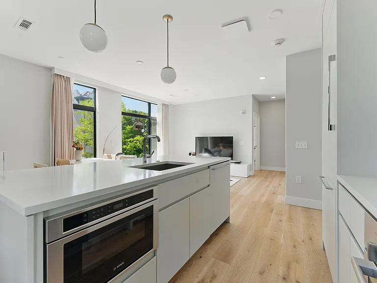 191 Washington St #524 — Photo 31