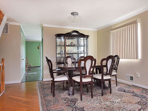 4th image of 245 Steinway Ave